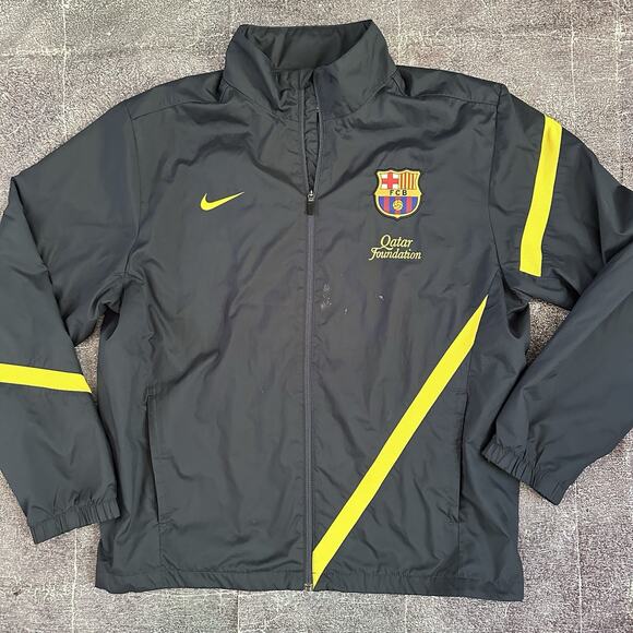 Men's Nike FC Barcelona Gray Yellow Mesh Lined Windbreaker Warm Up Jacket Sz XL - Picture 1 of 3